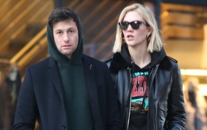 Karlie Kloss 'Overjoyed' to Be Expecting First Child With Husband Joshua Kushner