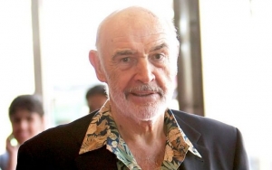 Sean Connery Dies at 90, Hollywood Pays Tribute to the Original James Bond Star