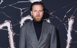Ewan McGregor Snaps at Paparazzi on Set of His New Show
