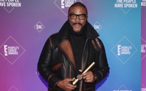 Tyler Perry Tries to Inspire Others to 'Keep Digging' Through People's Choice Awards Speech