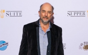 Richard Schiff Hospitalized Following Covid-19 Diagnosis