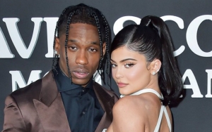Travis Scotts Leaves Flirty Comment on Kylie Jenner's New Thirst Trap