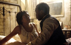 ellie kemper hot kissing scene ellie kemper hot kissing scene