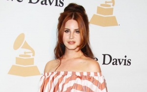 Lana Del Rey Lost Cousin to Cancer on Thanksgiving Holiday