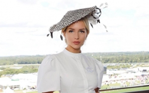 Kate Moss' Sister Lottie Apologizes for Covid-19 Super Spreader Joke