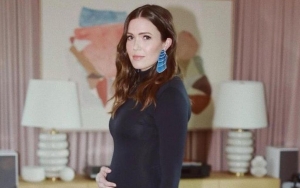 Pregnant Mandy Moore Feels 'Weepy' as She Struggles With Hormonal Changes