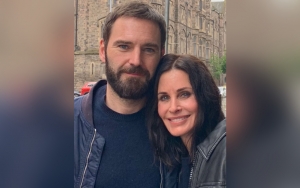 Courteney Cox and Fiance Thank Frontline Workers as They Reunite for First Time in 9 Months