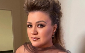 Kelly Clarkson Recalls Getting 'Mean' Treatments During 'American Idol' Days