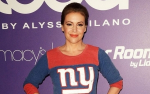 Alyssa Milano Considers Covid-19 Diagnosis 'Blessing'