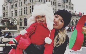 Kelly Clarkson Regrets Telling Little Daughter About Pregnancy and Birth