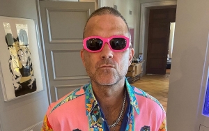 Robbie Williams Doing '10,000 Steps a Day' During Covid-19 Recovery