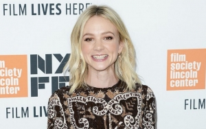 Carey Mulligan Hunting for Treasure With Metal Detector in Her Backyard 