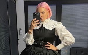 Anne-Marie Recalls Embarrassing a Friend for Smelling Like Garlic