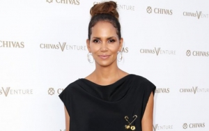 Halle Berry Fights Back Trolls Claiming She 'Can't Keep a Man'