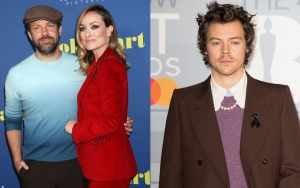 Olivia Wilde Seen Unloading Suitcases From Home Shared With Jason Sudeikis at Harry Styles' Home