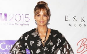 Halle Berry Had Her First Kiss With a Girl and It Lasted for 30 Minutes