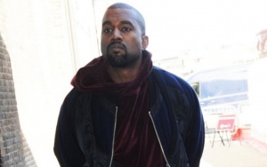 Kanye West Ditches Wedding Ring in 1st Pic Since Kim Kardashian Filed for Divorce