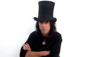 Alice Cooper Compares Inability to Separate Self From Stage Persona to 'Organized Schizophrenia'