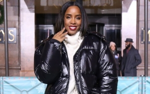 Kelly Rowland Spills Son's Reaction to Her Dinosaur Twerk While Pregnant