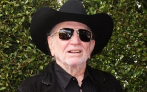 Willie Nelson Sings 'I'll Be Seeing You' to Encourage People to Get Vaccinated for COVID-19