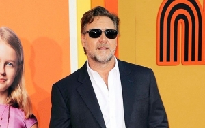 Russell Crowe's Father Died on Flight Home From Sydney