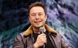 Elon Musk's 'SNL' Hosting Gig Met With Criticisms From Cast Members