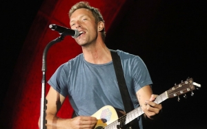 Chris Martin's Vocal Coach Unimpressed by His Performances