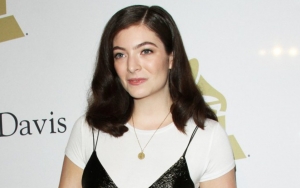 Lorde Bares Her Butt in Cheeky Swimsuit Picture Ahead of Music Comeback