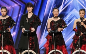 'America's Got Talent' Recap: Singer With 'Stunning' Voice Earns Simon Cowell's Golden Buzzer
