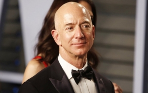 Petition to Ban Jeff Bezos From Returning to Earth After Space Trip Earns Almost 40K Signs