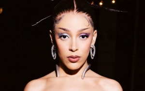 Doja Cat Hilariously Asks Fans to Send Video of Her Falling on Stage in Miami Concert