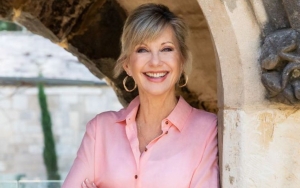 Olivia Newton-John Feels 'Very Good' as She Goes Vegan and Takes 'a Lot of Herbs' Amid Cancer Battle