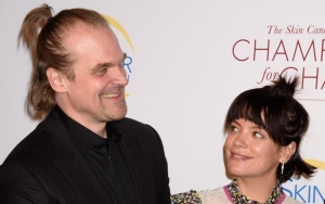 David Harbour Calls Himself 'City Rat' as He Describes Life Before Lily Allen Marriage