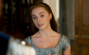 Phoebe Dynevor Believes Her Parents Understand Her 'Bridgerton' Sex Scenes More Than Most