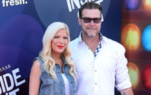 Tori Spelling and Dean McDermott All Smiles in First Selfie Amid Split Rumors