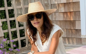 Bethenny Frankel Encourages Fans to Be 'Truthful and Real' as She Posts Unfiltered Pic in Underwear
