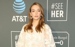 Jodie Comer Often Asked by Fans to Strangle Them
