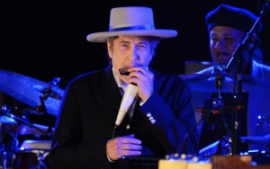 Bob Dylan Finds Defender Against Decades-Old Sexual Abuse Claim in Biographer