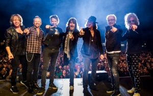 Foreigner Set Up COVID Vaccination Clinic at Nashville Concert