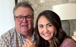 Eric Stonestreet Looks Fired Up in Photo Announcing Engagement to Longtime Girlfriend