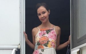 Ashley Judd Gets Rid of Crutches, Introduces Beau After Recovering From Rainforest Fall