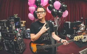 Mark Hoppus Proudly Shows Newly-Grown Hair Amid Chemotherapy Following Cancer Diagnosis