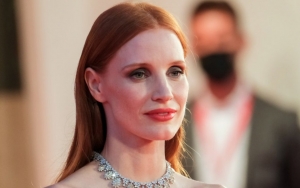 Jessica Chastain Finds Viral Red Carpet Exchange With Oscar Isaac Hilarious Instead of Sexy