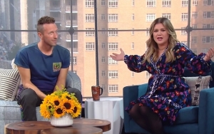 Chris Martin Gets Standing Ovation From Kelly Clarkson for Singing BTS Lyrics in Korean