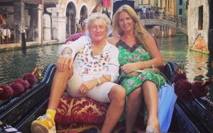 Rod Stewart's Wife Trades Antidepressants for Specialist to Cope With Menopause Anxiety