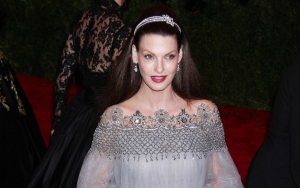 Linda Evangelista Finds It 'Very Difficult' to Move Forward Following Beloved Dog's Death