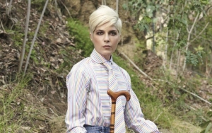 Selma Blair Fights Back Tears Over Wish for Late Mom Seeing Her MS Success