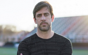 Aaron Rodgers Tests Positive for COVID Amid Rumors He Lies About Vaccination Status