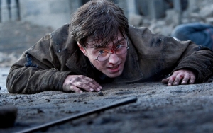 Daniel Radcliffe Finds It Lovely Friends Recover From Hangovers Using 'Harry Potter' Films