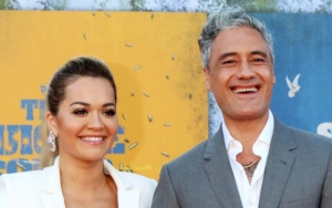 Rita Ora Treats Fans to Naked Photo After Taking Relationship With Taika Waititi to Next Level